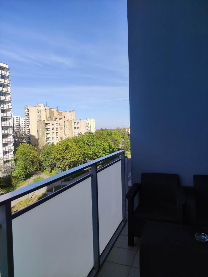 Apartamenty Metro Targowek 27 Warschau Buitenkant foto