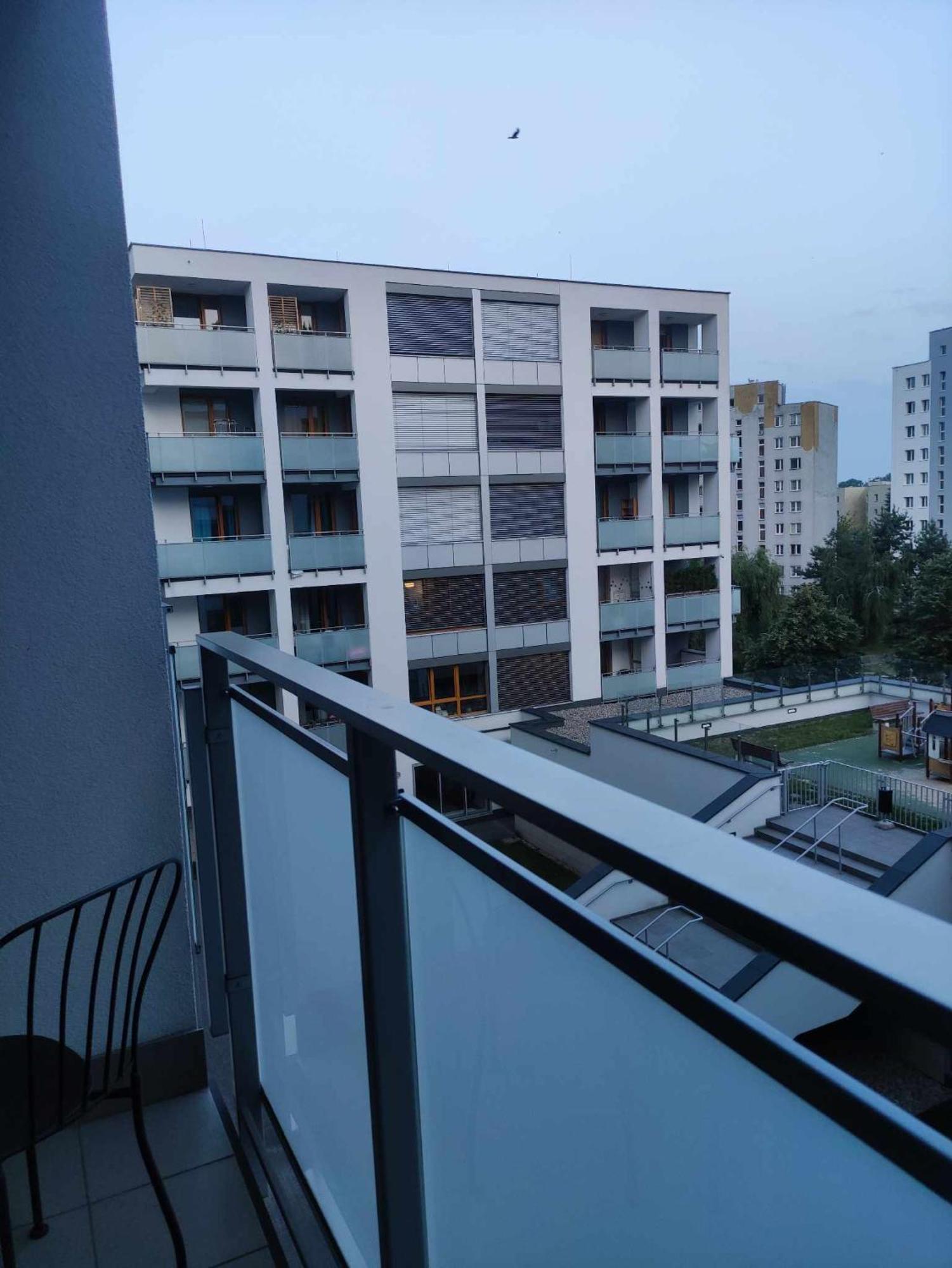 Apartamenty Metro Targowek 27 Warschau Buitenkant foto