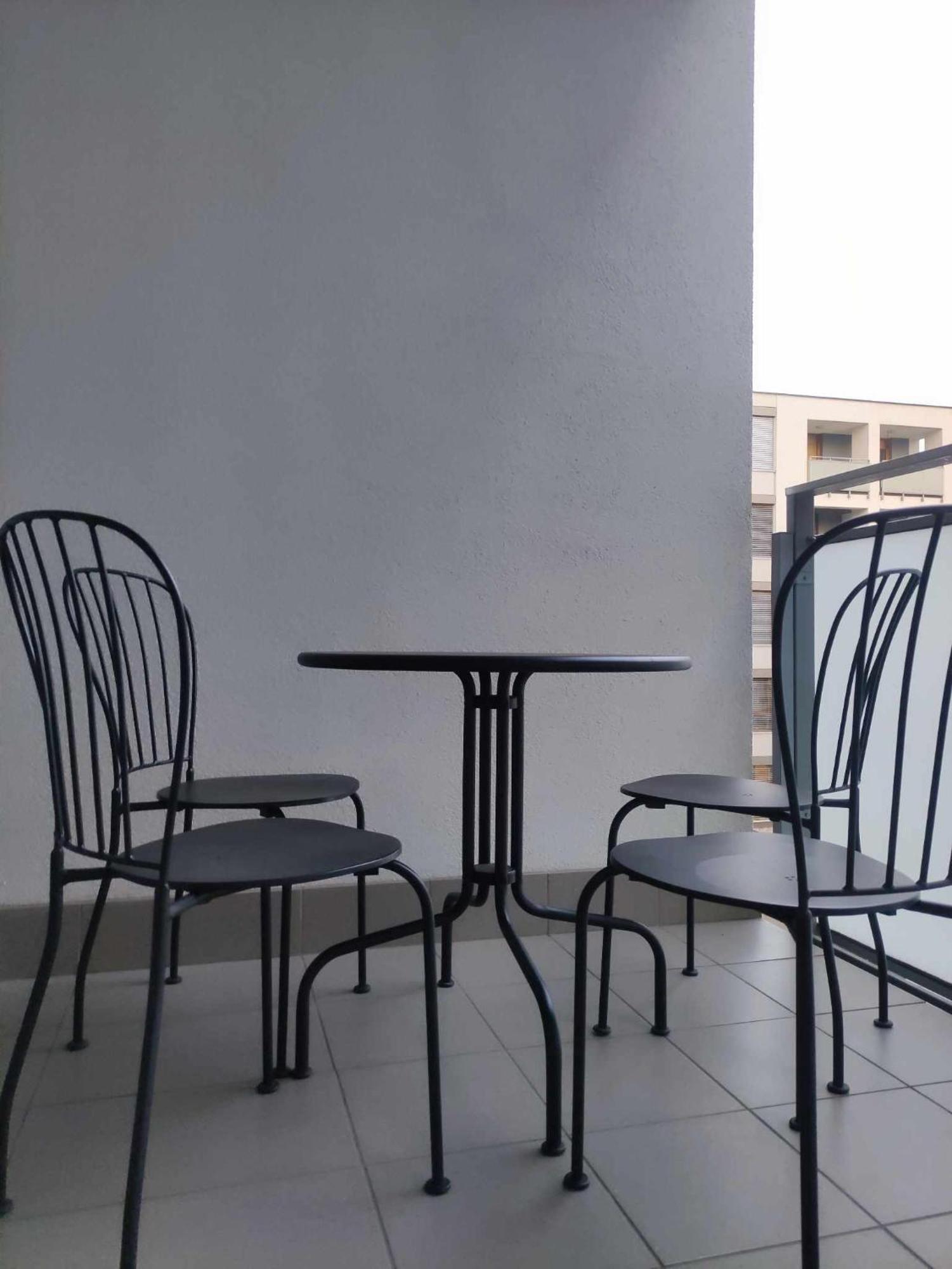 Apartamenty Metro Targowek 27 Warschau Buitenkant foto