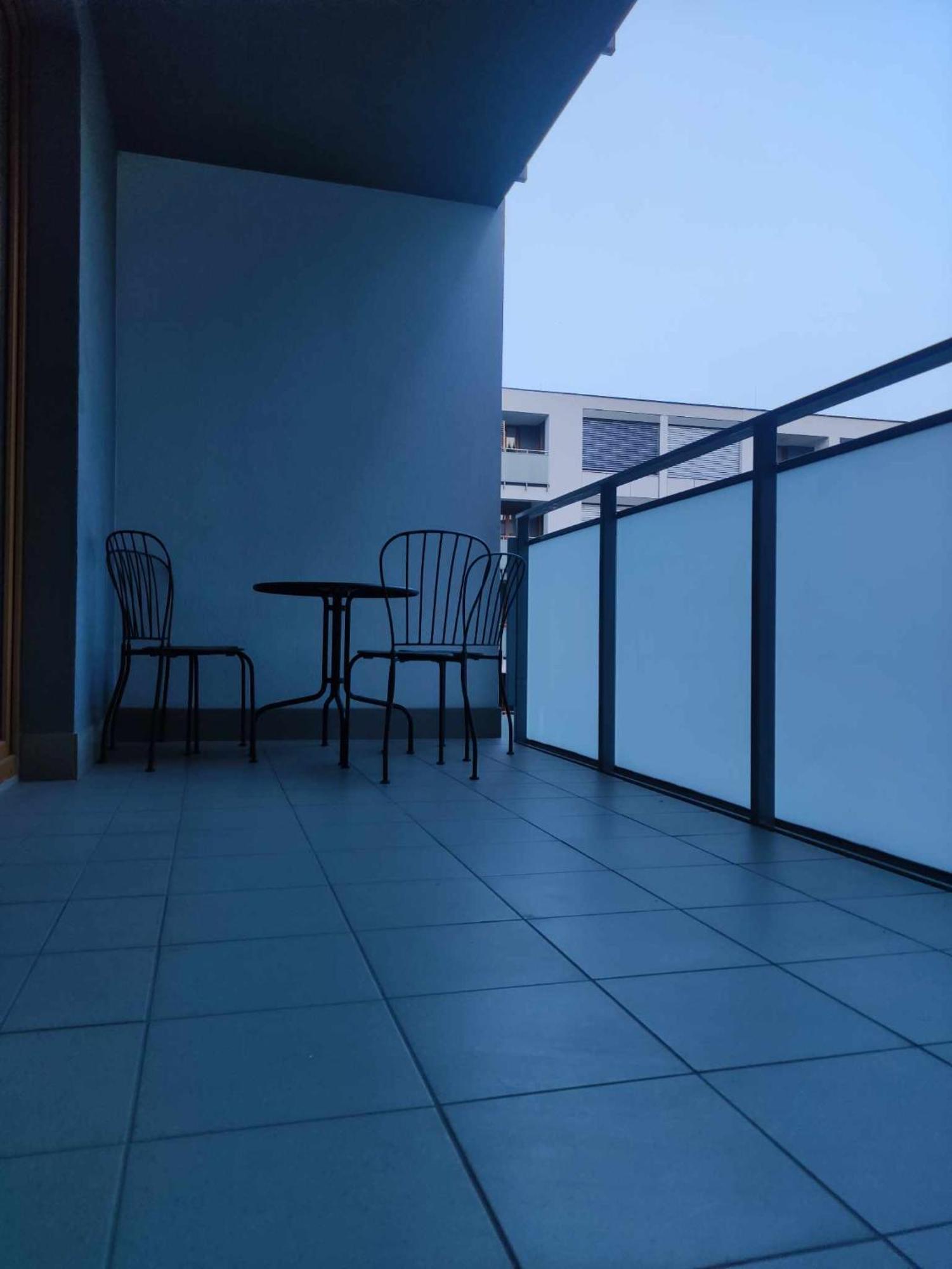 Apartamenty Metro Targowek 27 Warschau Buitenkant foto
