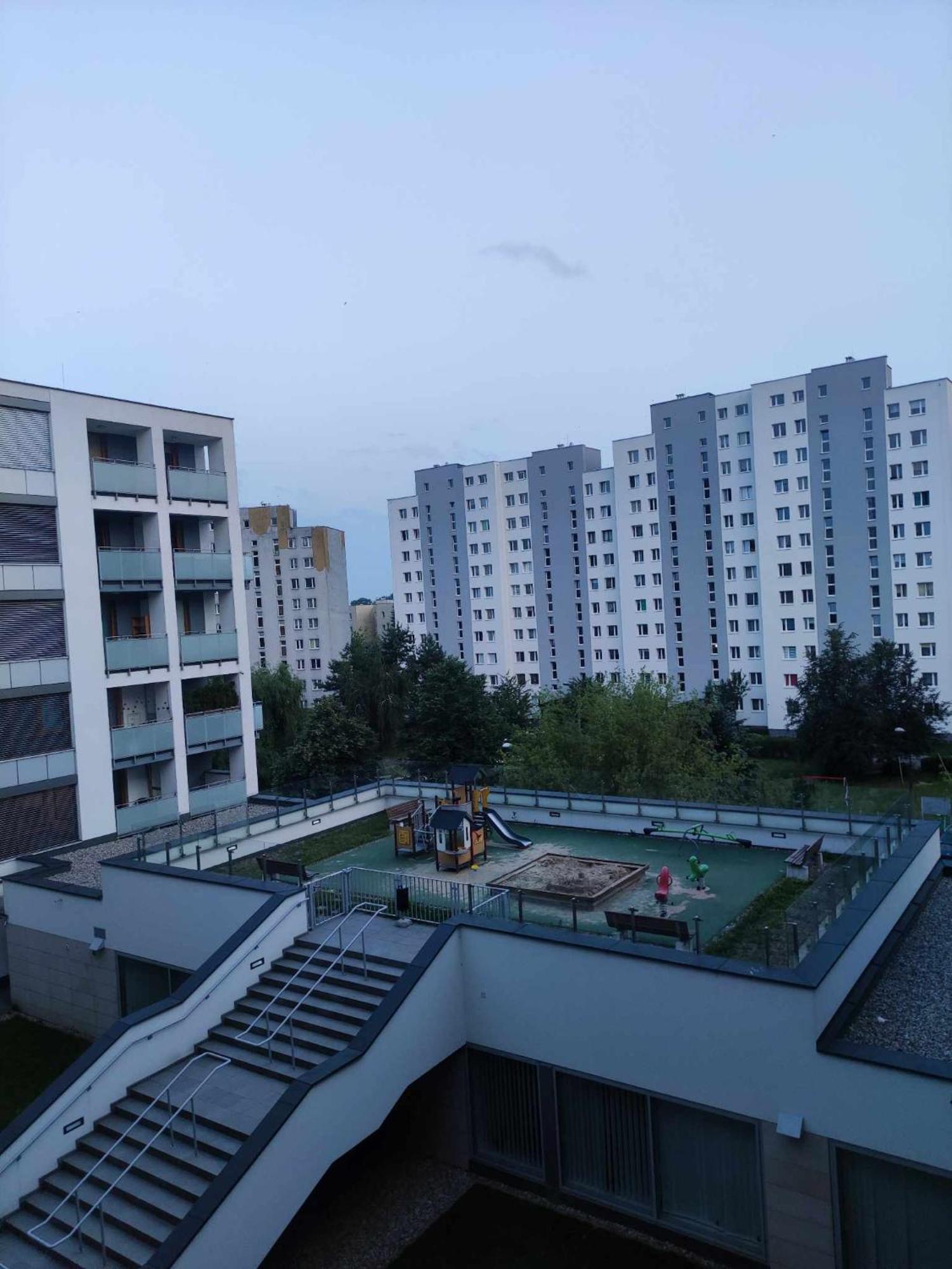 Apartamenty Metro Targowek 27 Warschau Buitenkant foto